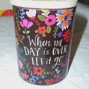 The Natural Life When The Day is Over Let It Go Ceramic Soy Candle Mango